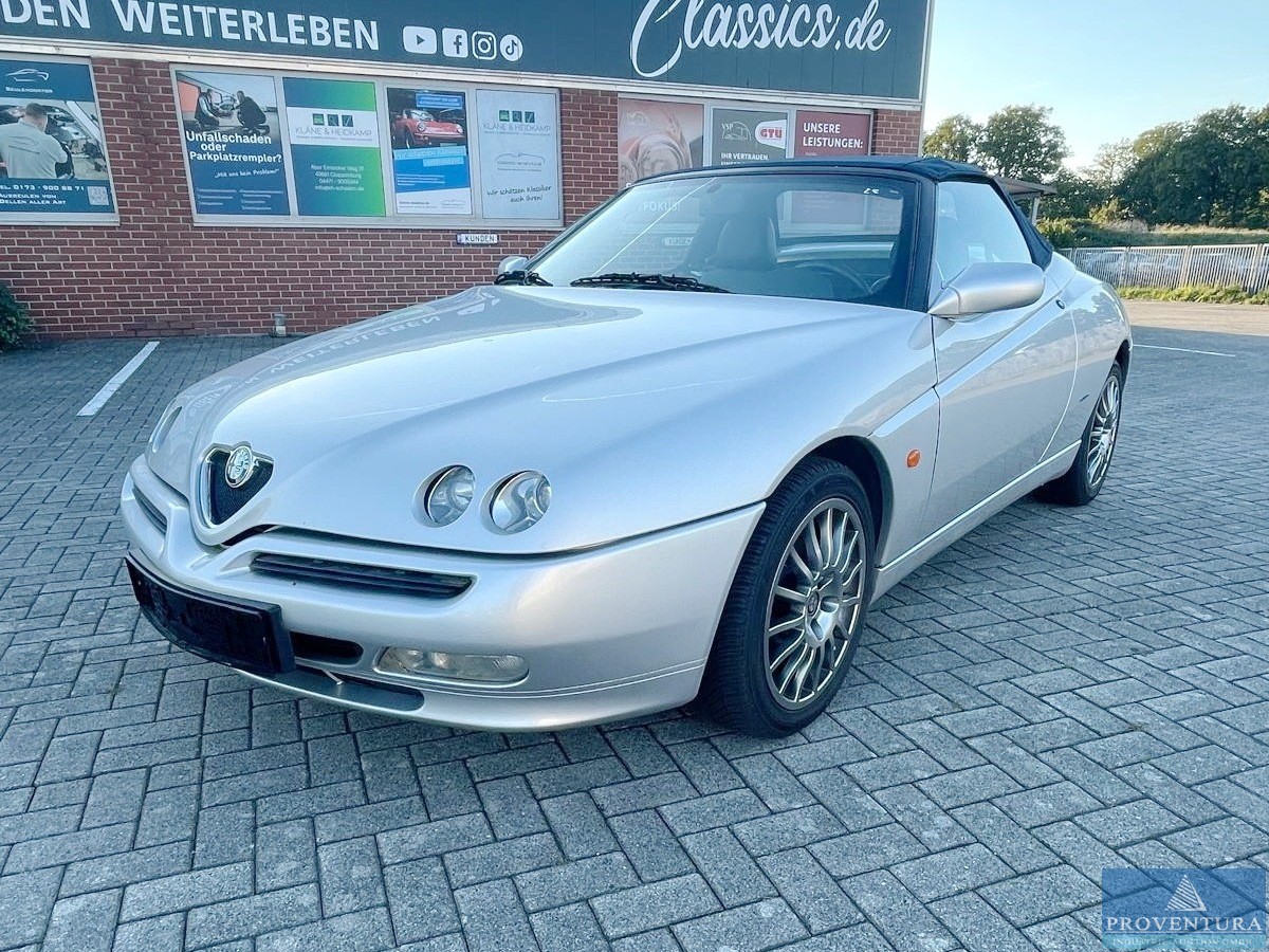 Pkw ALFA ROMEO Spider 916 2.0 T.Spark 16V, EZ 2001