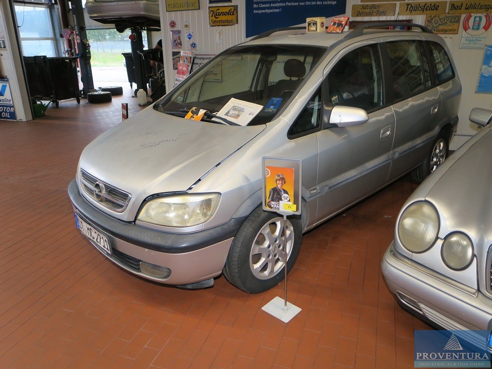 Pkw OPEL Zafira ehem. Eigentümer Mickie Krause