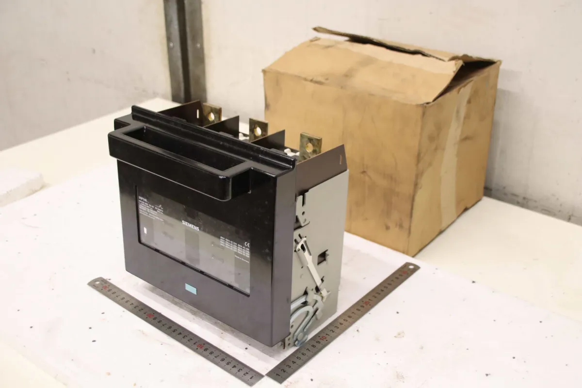 Siemens 3NP5460-0CA00 630A Lasttrennschalter