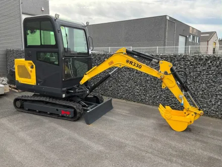 2023 RIPPA R330 RIPPA R330 – 2,85 t Mini-Bagger – Kubota-Motor – geschlossene Kabine – zahlreiche Zu – RESALE