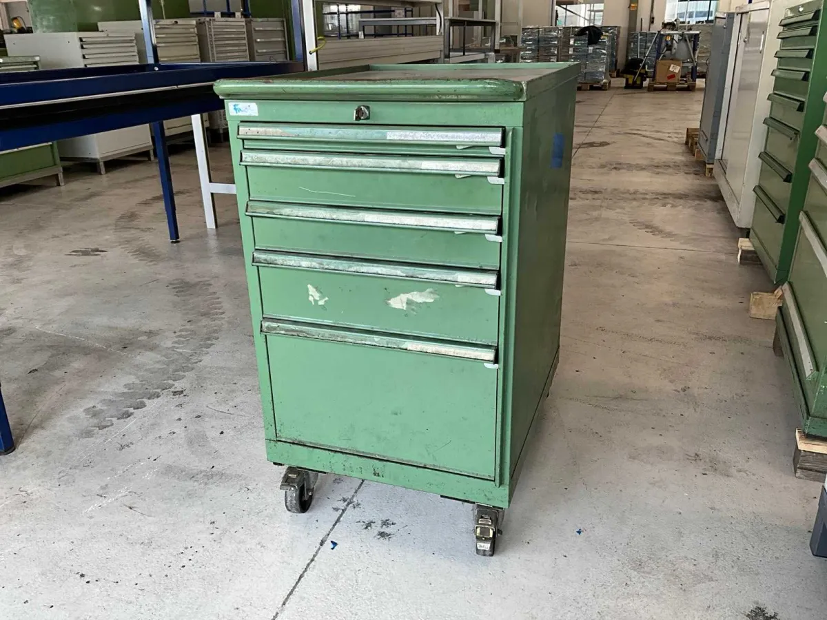 Werkzeugschubladenschrank + Inhalt