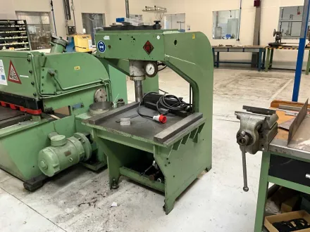 PMB Hydraulikpresse – RESALE