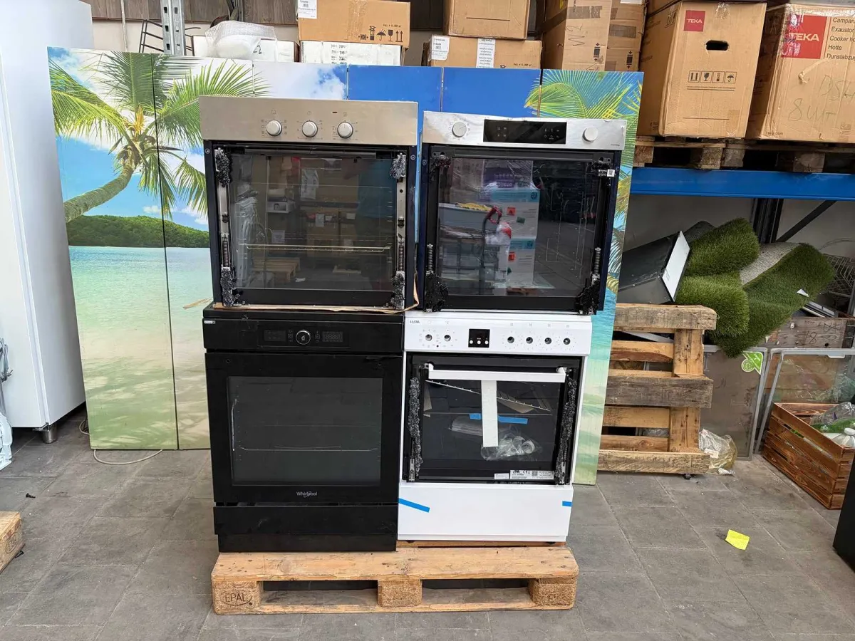 Palette mit 4 Elektroöfen / Herden – Bosch, Whirlpool, Etna – Retouren, ungeprüft, Transportschäden
