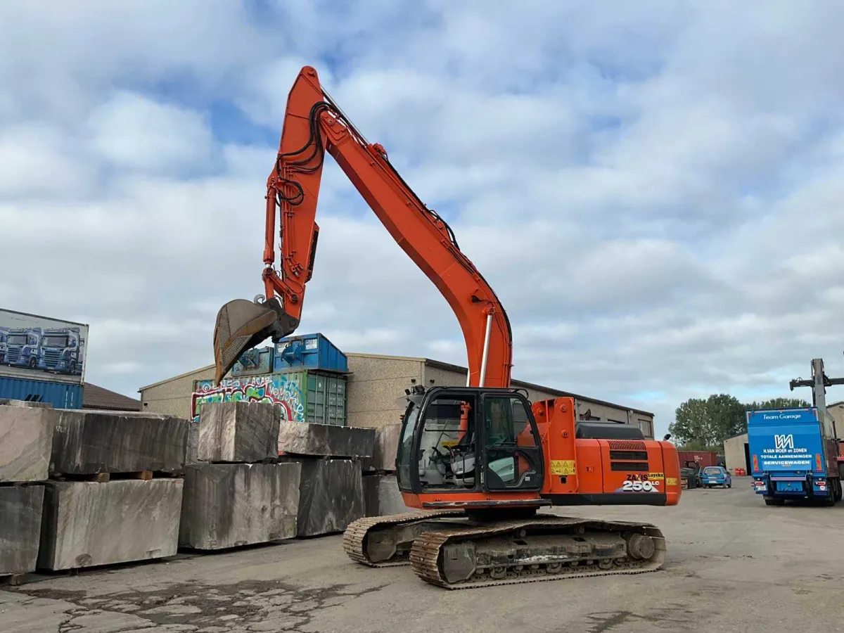 2018 Hitachi ZX250LC-6 Krabbenbagger