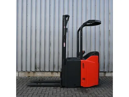 Linde L12SP elektrischer Stacker – RESALE