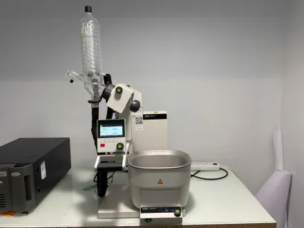 2020 BUCHI Labortechnik R-300 EL Rotationsverdampfer mit Heizbad – RESALE