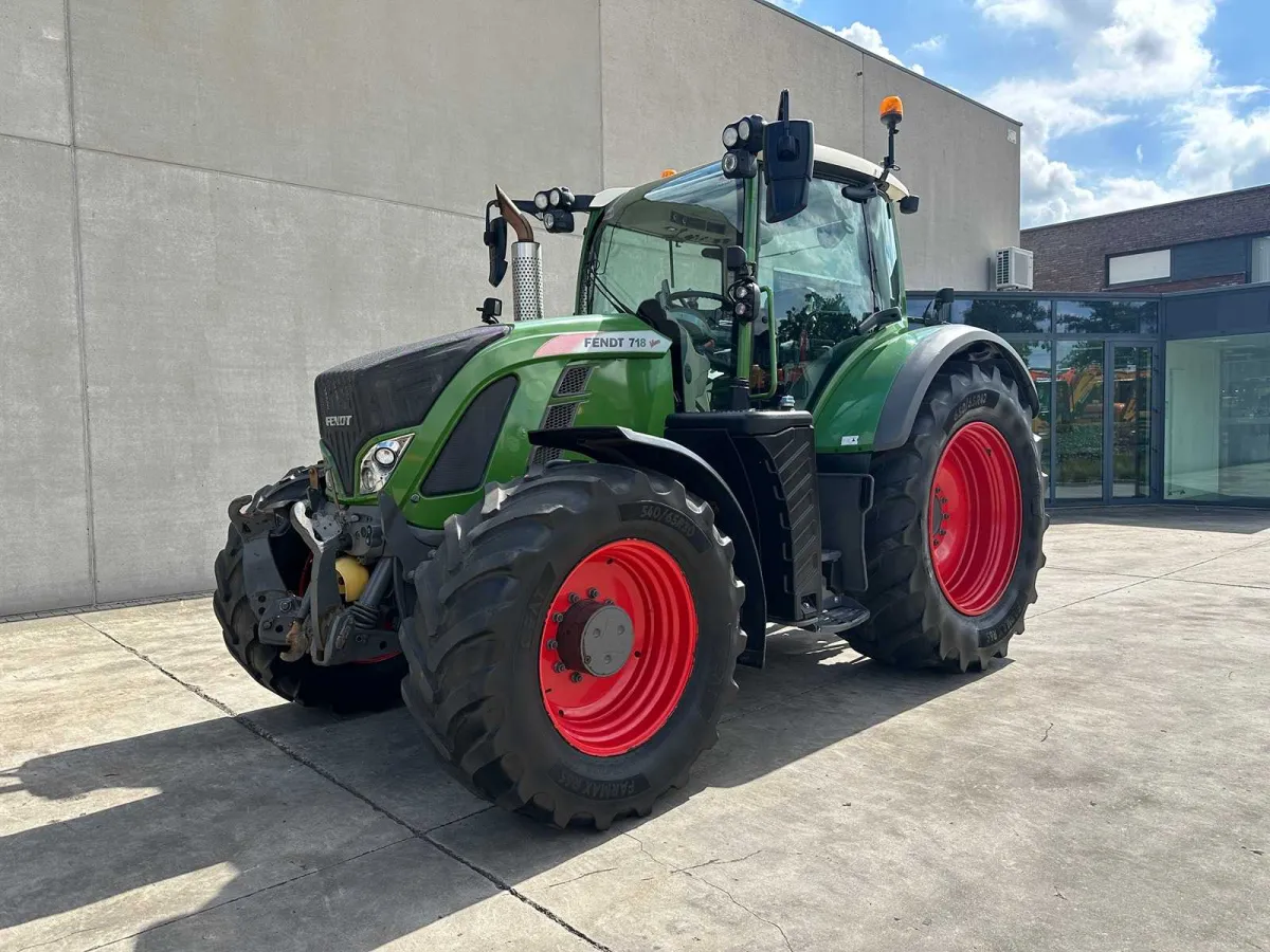 Fendt - 2019 - 718 Vario - Allradantrieb Landwirtschaftstraktor