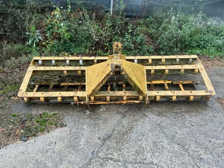 Urwald-Wiesen-Aasfresser / Egge – RESALE