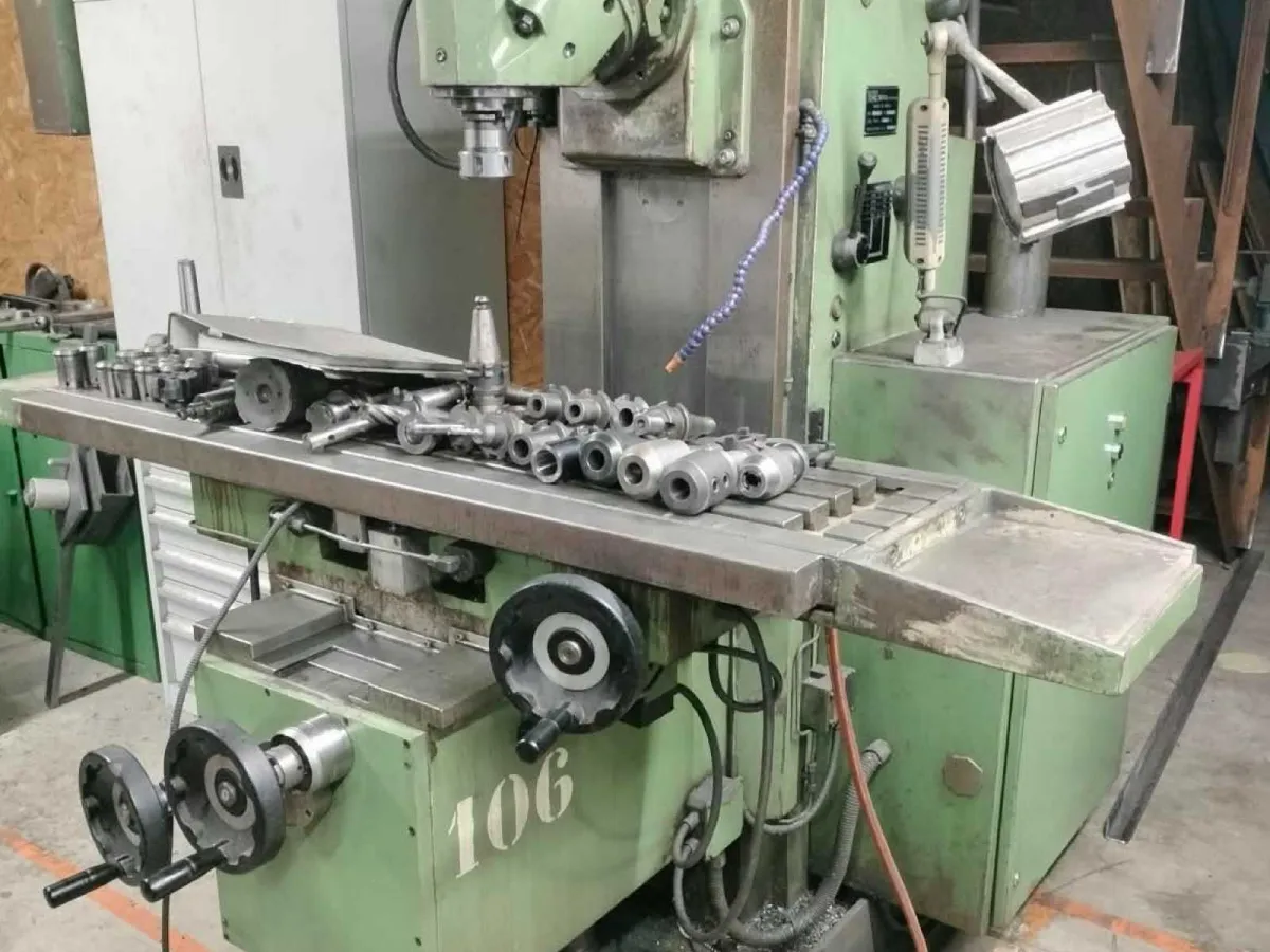 1994 CME FU 2 CC Universalfräsmaschine Tisch 1000 × 300 mm