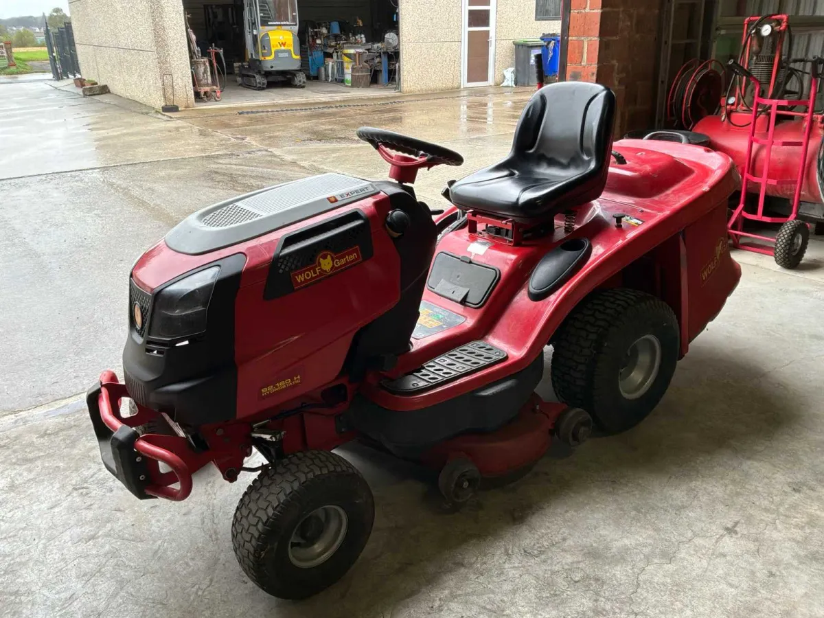 Wolf-Garten Hydrostatischer Rasenmäher Traktor-Typ Mäher