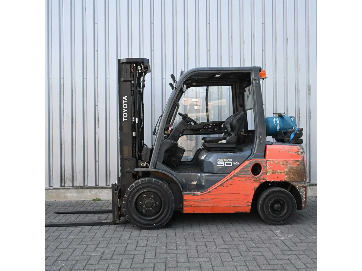 Toyota 02-8FGF30 LPG Gabelstapler