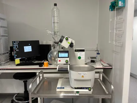 2021 BUCHI Labortechnik R-300 EL Rotationsverdampfer mit Heizbad – RESALE