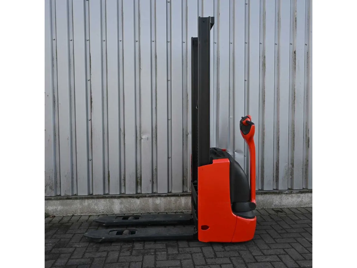 Linde L10 Elektrischer Stacker