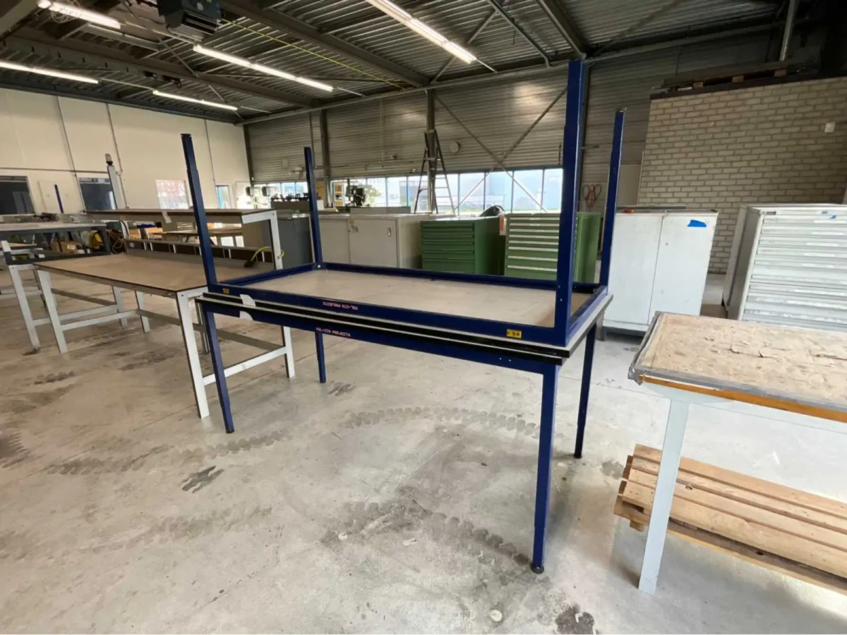 Stature-Werkstatttisch (2x)