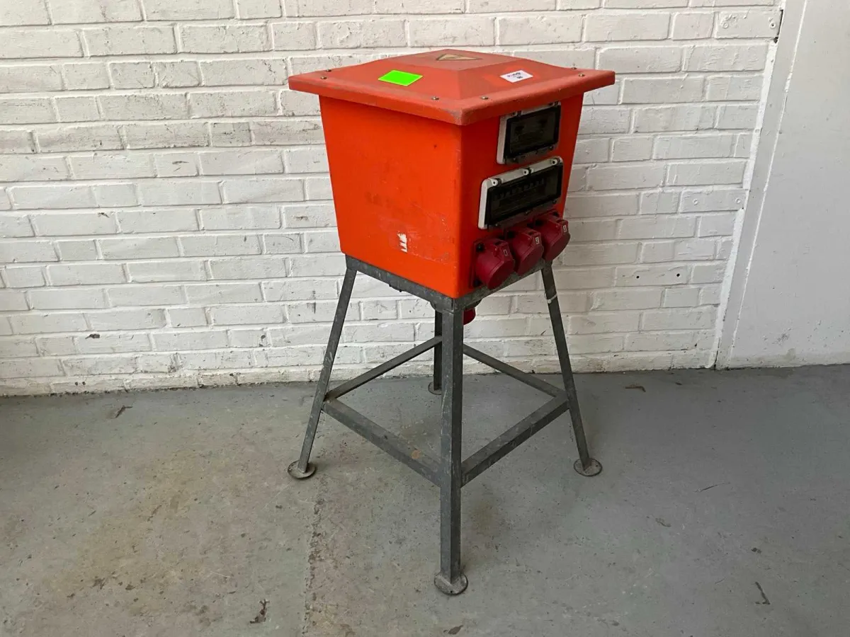 2017 Jäger Direkt Quatro Bauanschlusskasten