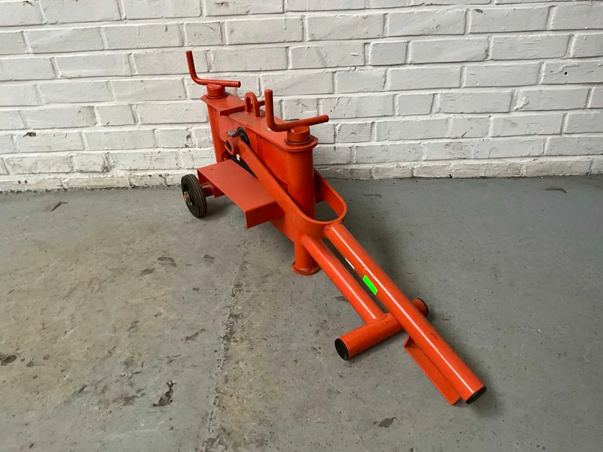 European Machinery Group BS330 Steinbrecher