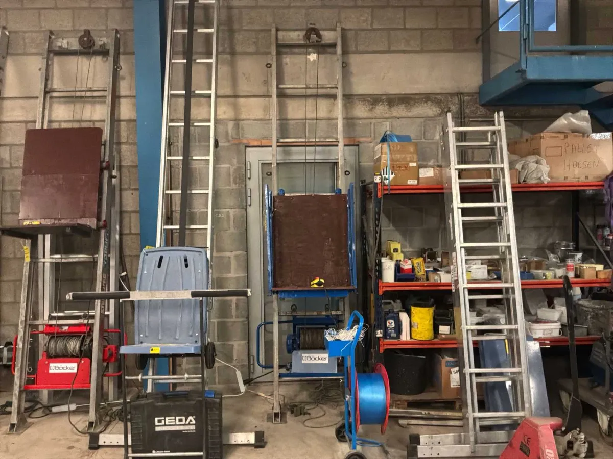 Steinweg-Leiterlift inklusive Umzugskiste + Knick