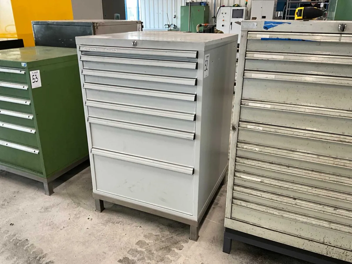 Werkzeugschubladenschrank + Inhalt