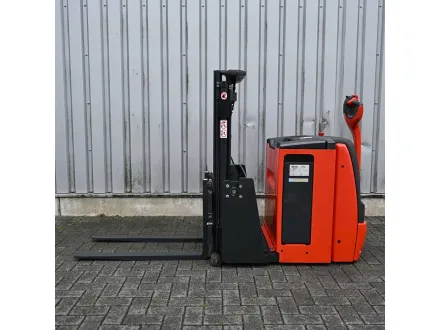 Linde L06AC Elektrischer Ausleger-Stacker – RESALE