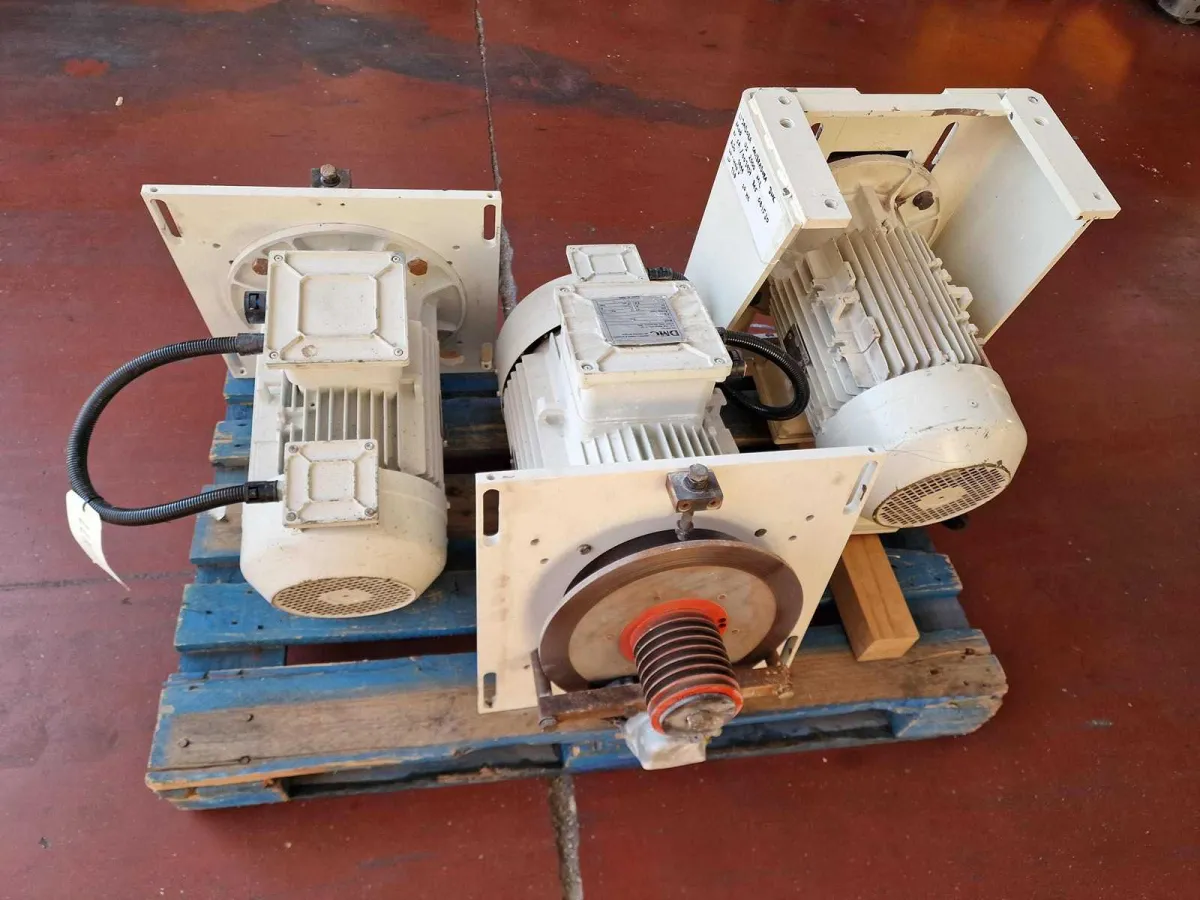 1999 DMC UNISAND 2000 M2 Elektrokalibratormotoren (3x)