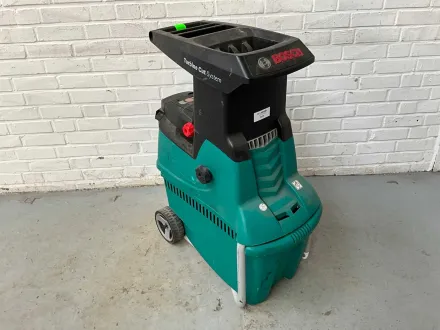 2016 Bosch AXT 25 TC Holzhäcksler – RESALE