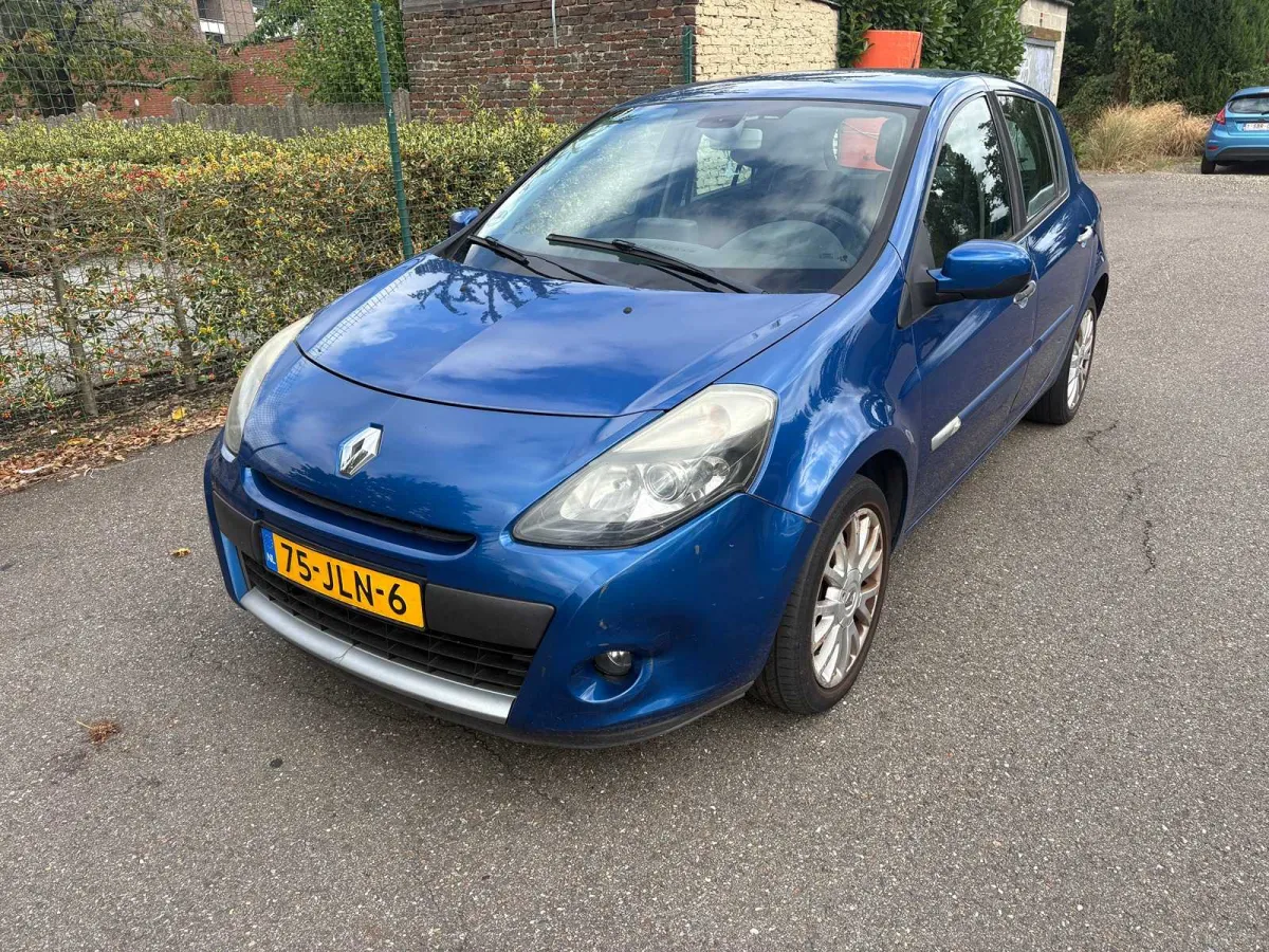 2009 - Renault - Clio - 1.2 TCe Business Sp. - Auto