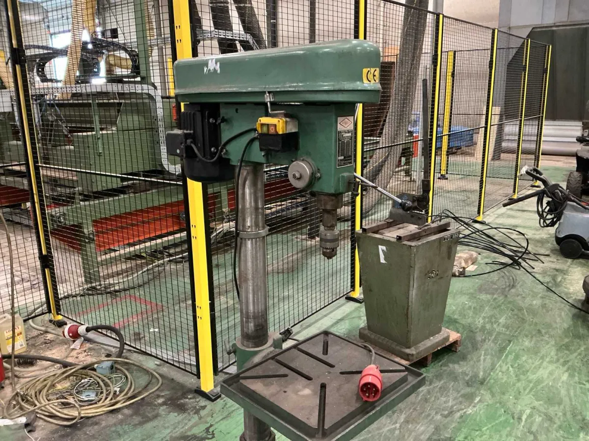 Neubauer CF30S Säulenbohrmaschine