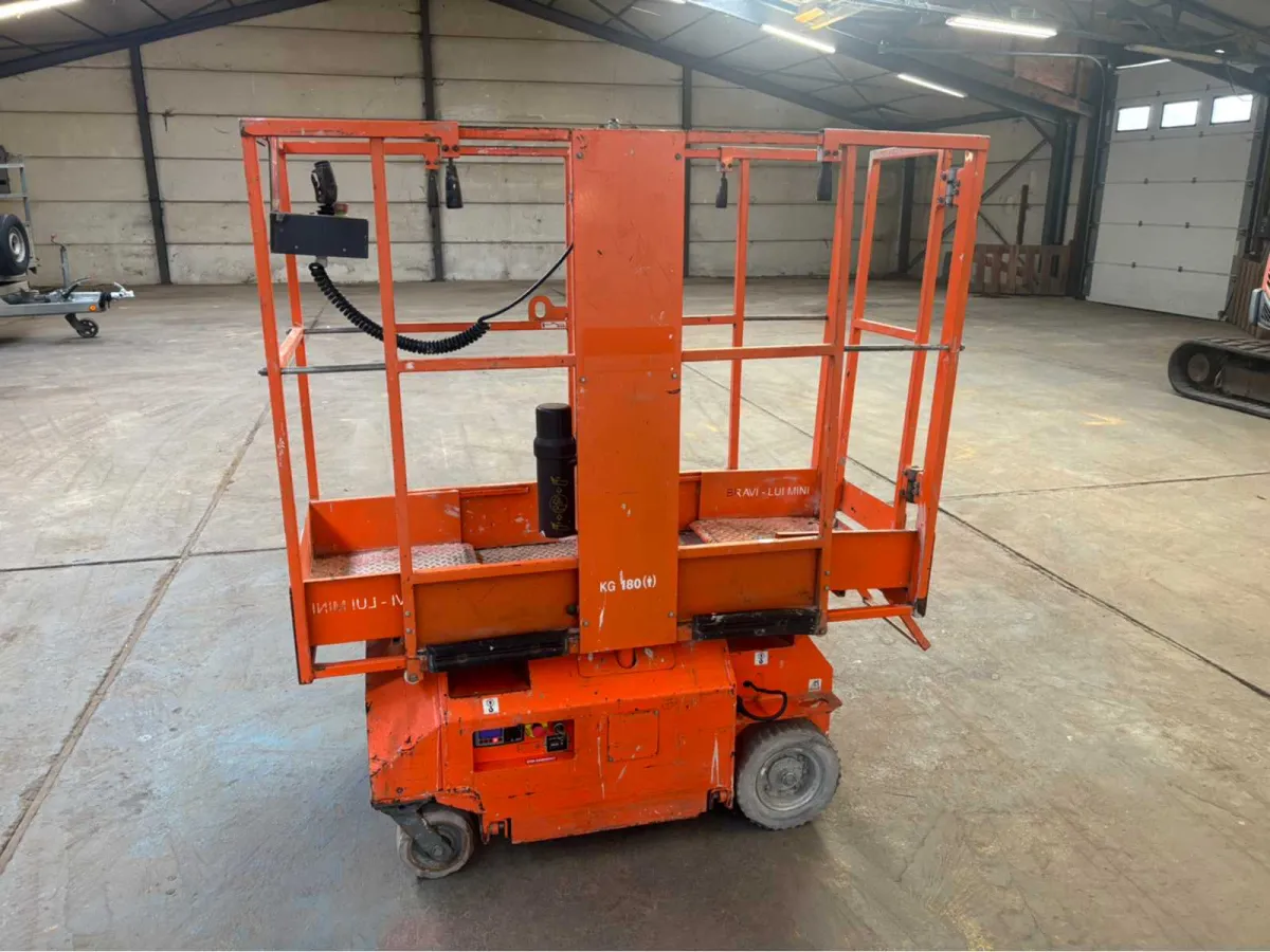 2014 Braviisol Lazy Mini HD Aerial Work Platform (funktionsfähig)