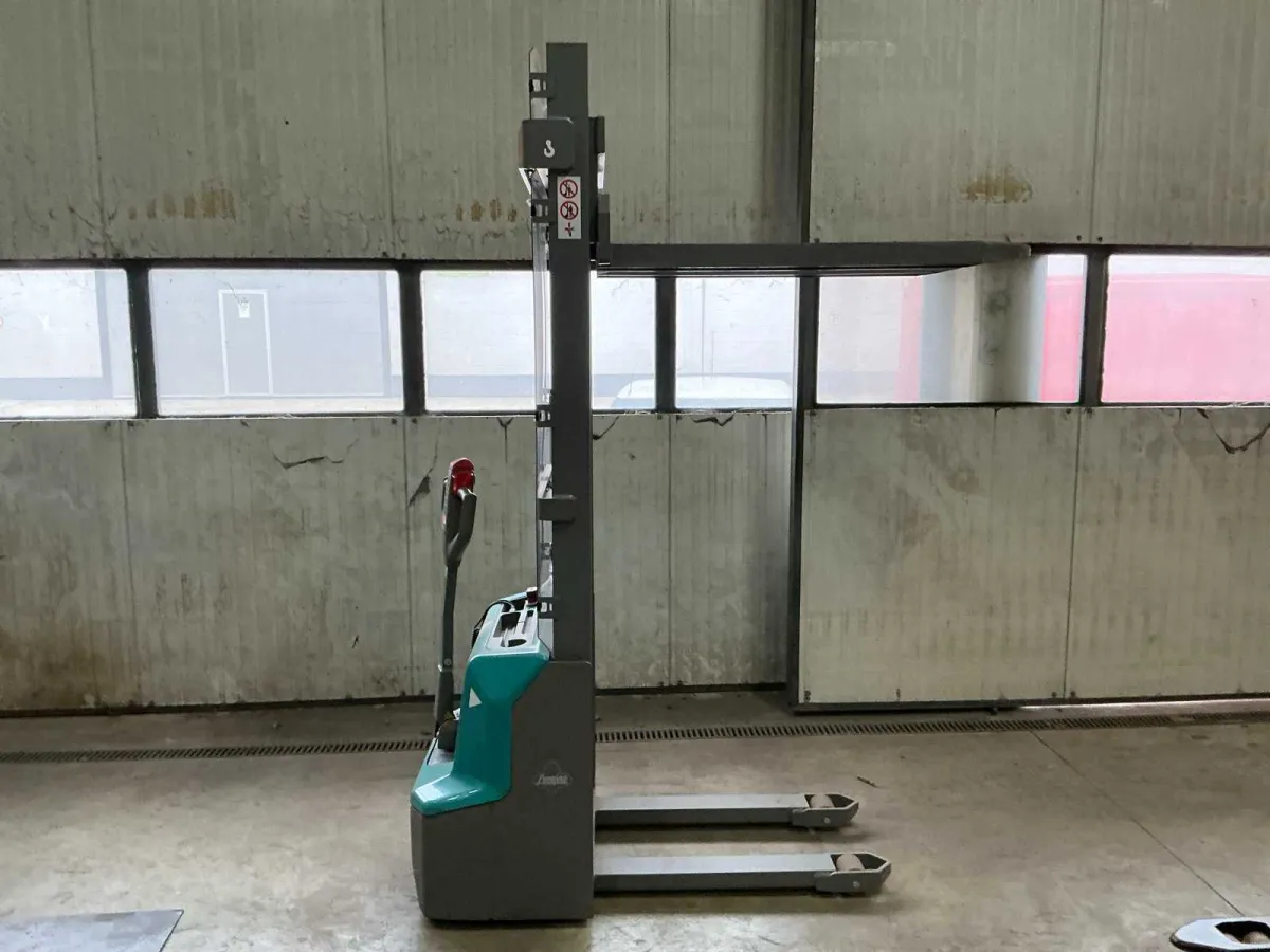 2023 Ameise PSE 1.2 Li-Ion Stacker
