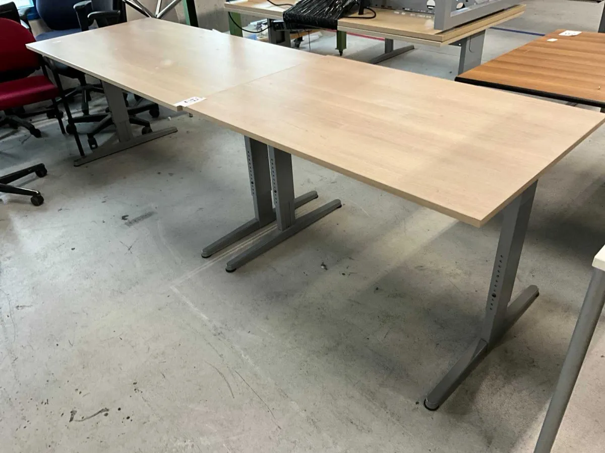 Schreibtisch (2x)