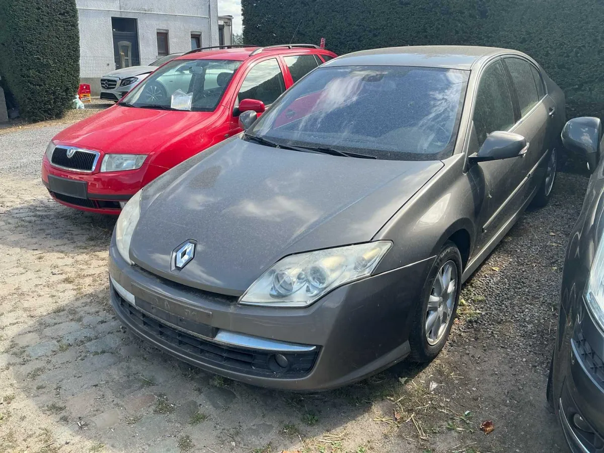 Renault - 2008 - Laguna - Laguna - Auto