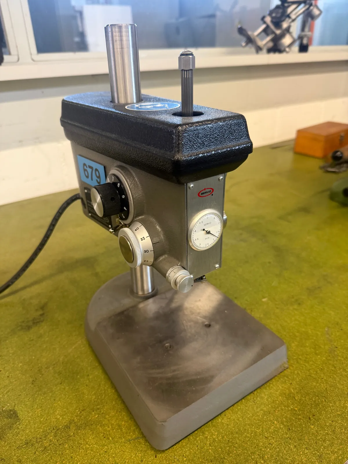 SERVO 7150 Tischbohrmaschinen