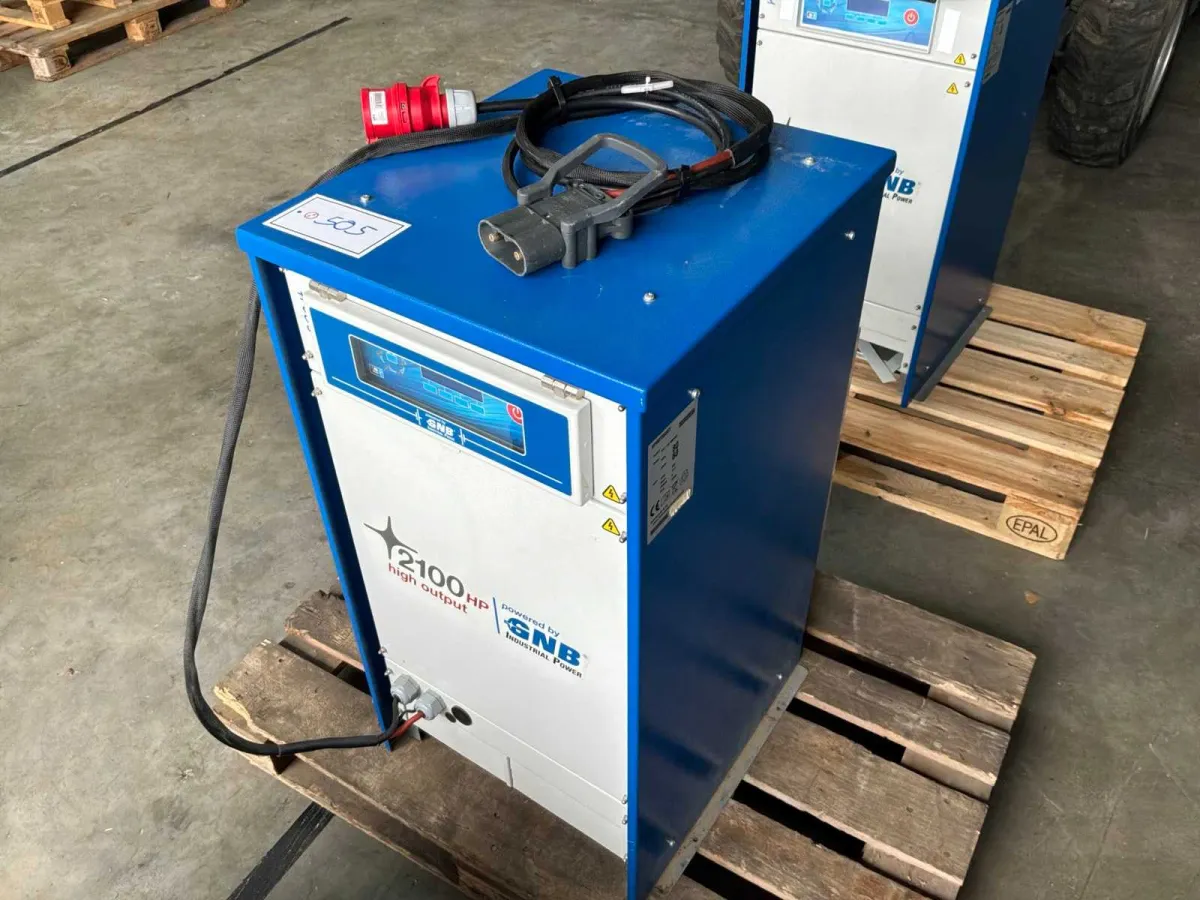 GNB - 2100 HP High Output - Stapler-Batterieladegerät