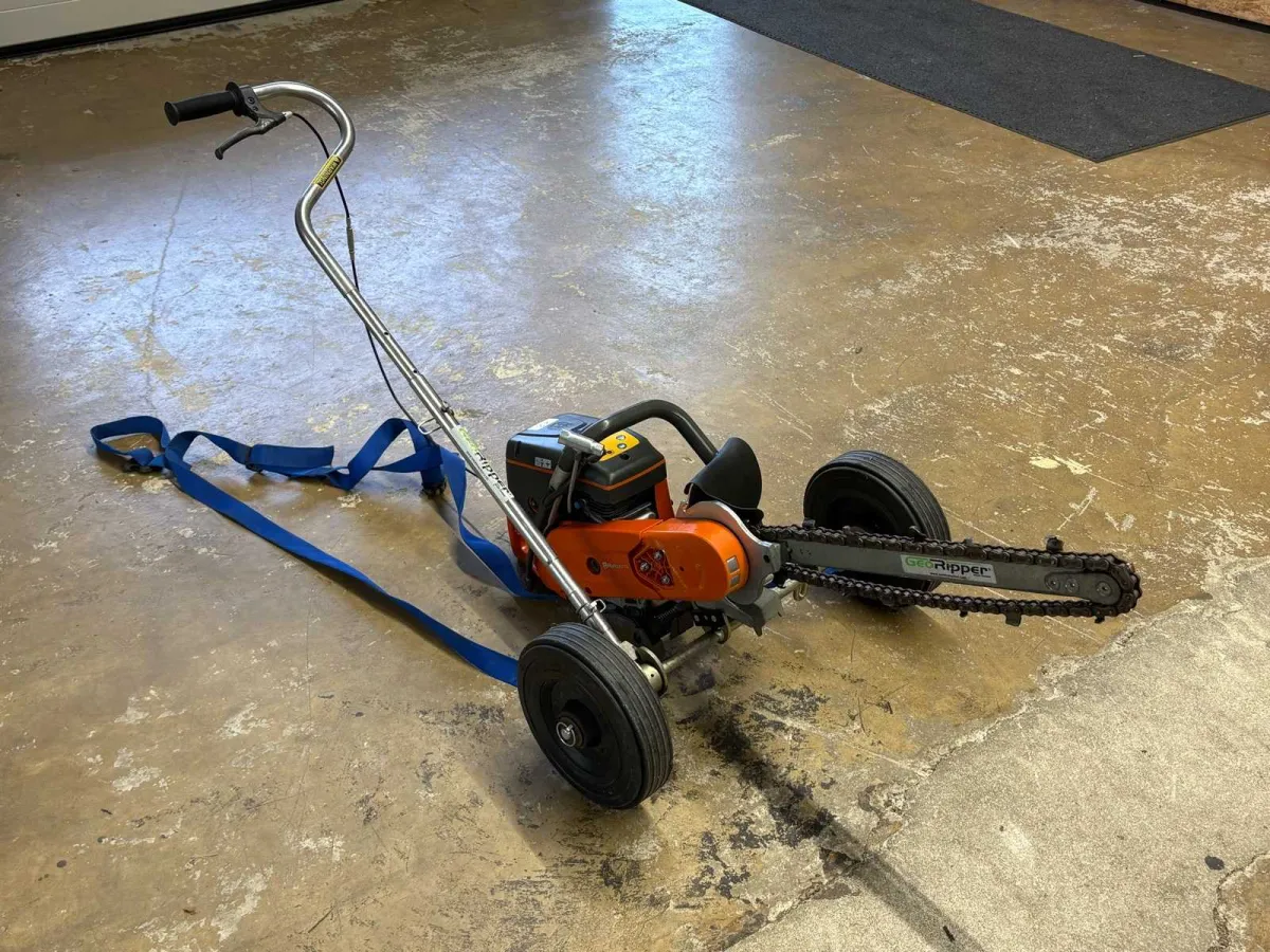 Husqvarna K770 + Georipper handgeführte Grabenfräse / Mini-Trencher