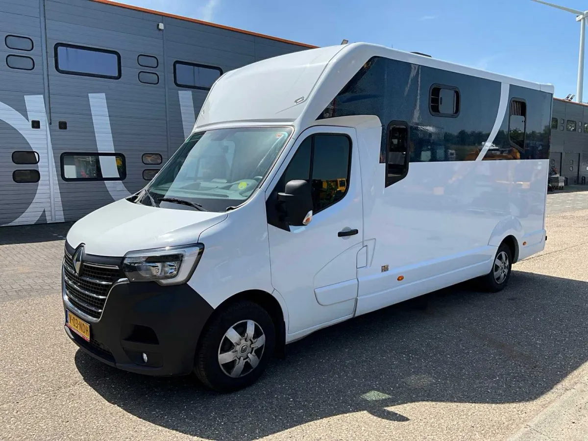 2023 Renault Master T35 2.3dCi Pferde-Lkw MTM-Karosserie