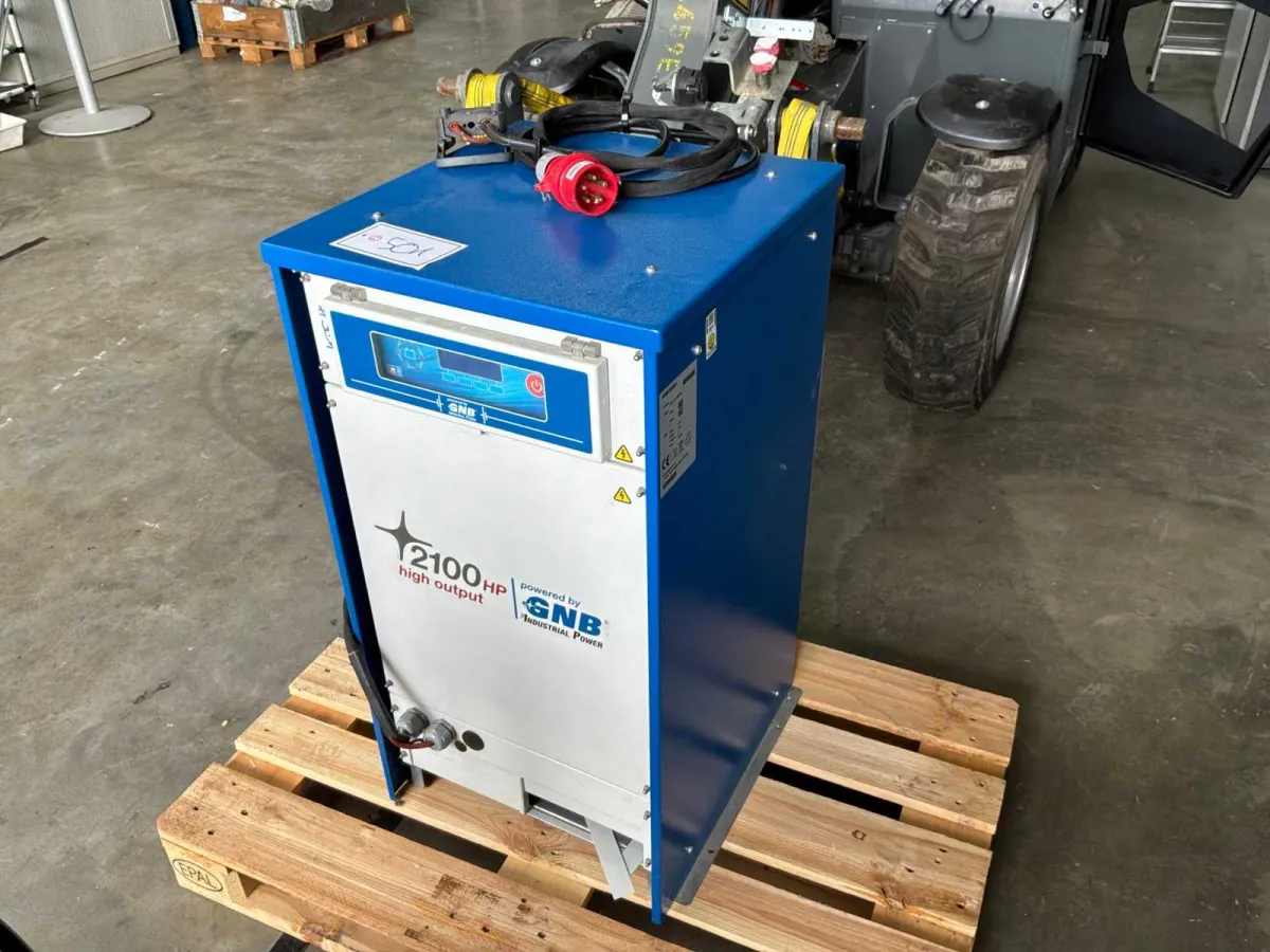 GNB - 2100 HP High Output - Stapler-Batterieladegerät