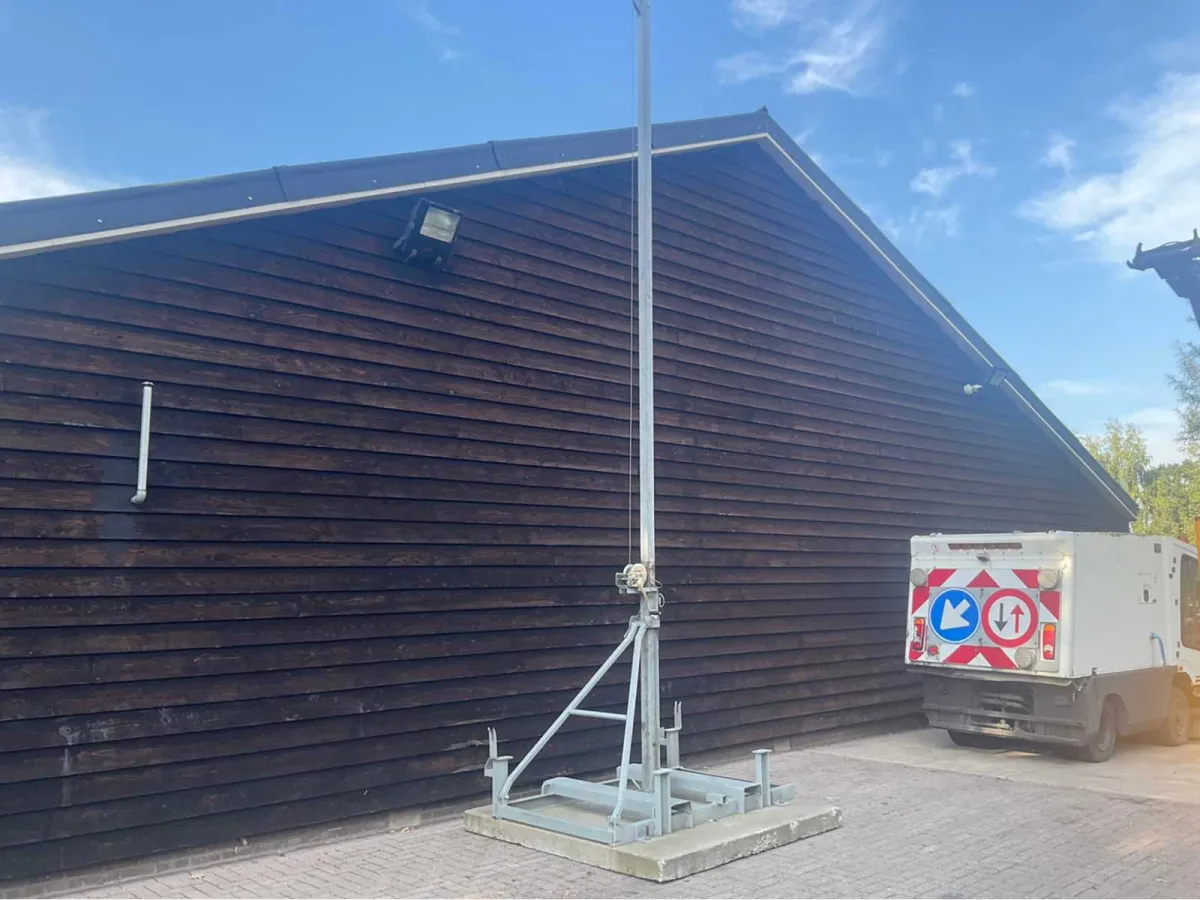 Baulampe (15x) mit Sockel. 12 m