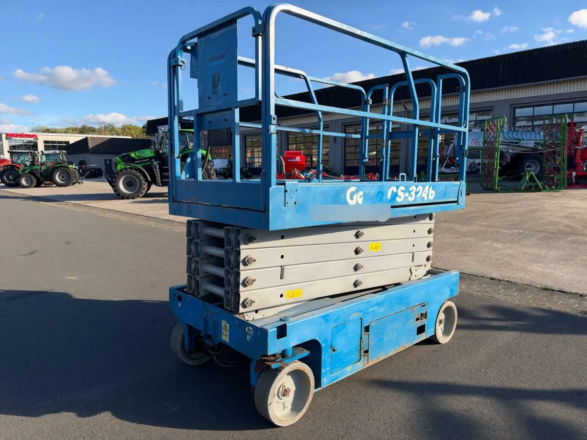 2010 Genie GS-3246 Hubarbeitsbühne