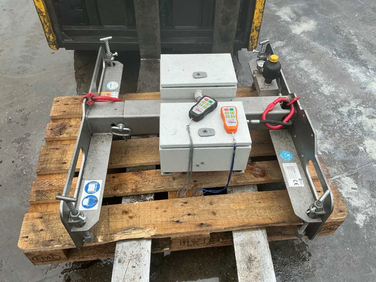 2017 HTZ DPK 800 E elektrische Dachschlamm 400 kg