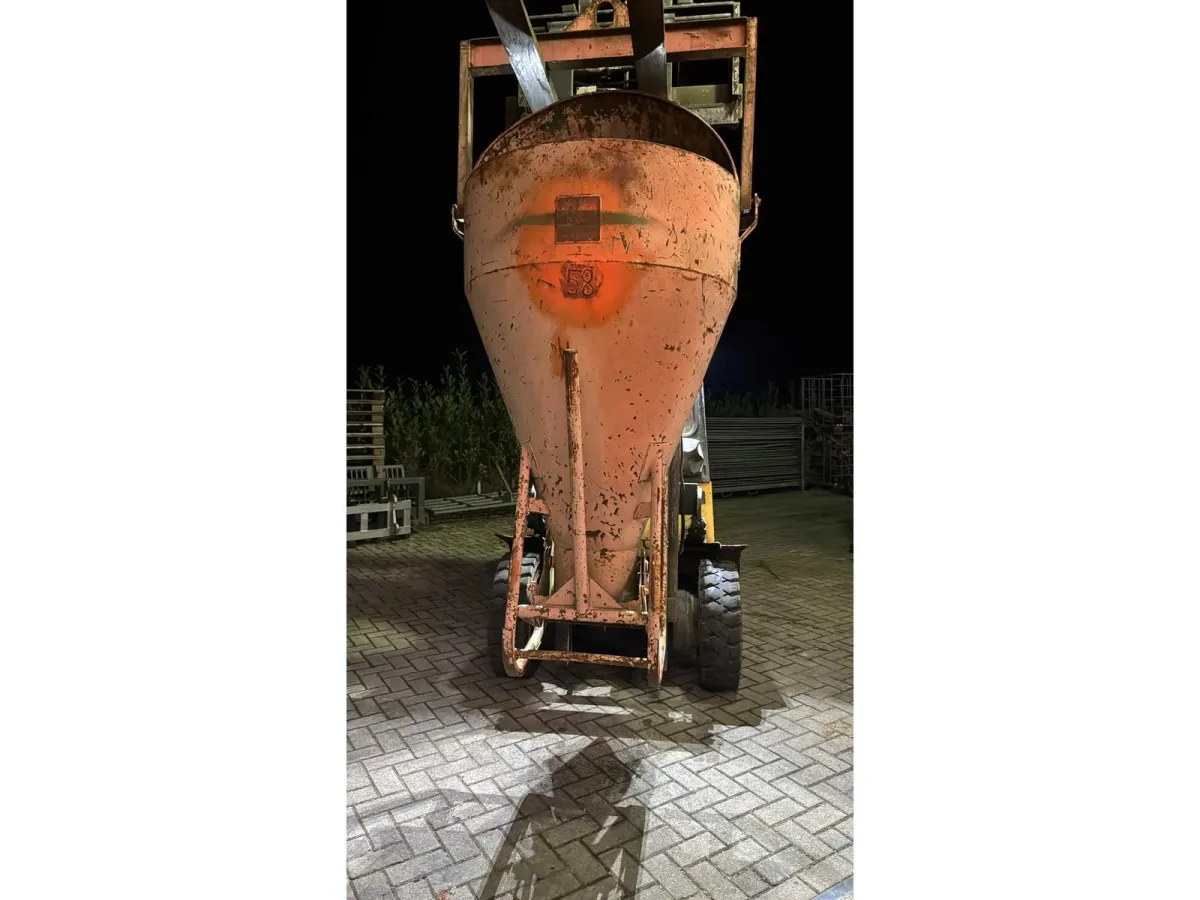 2000 Beco 750LR Betonwürfel
