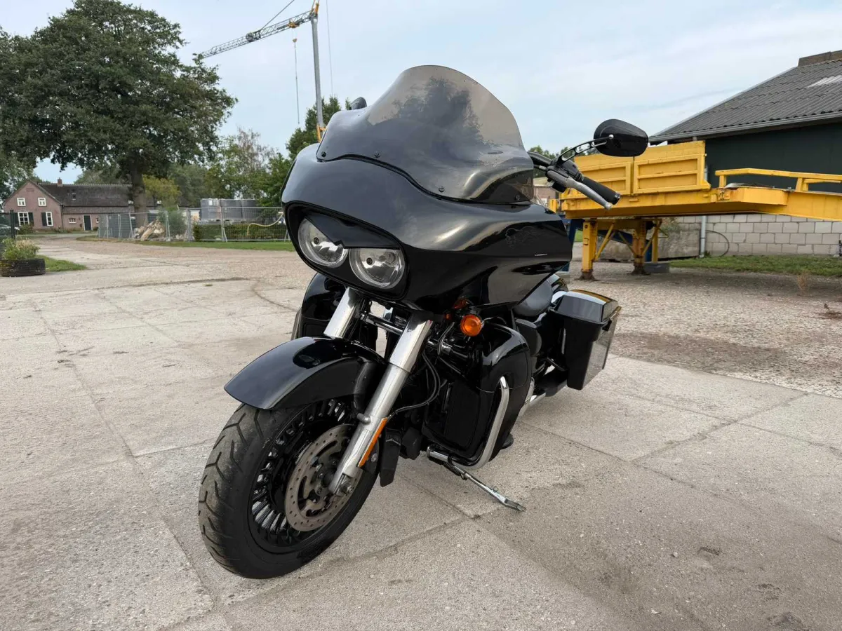 Harley Davidson ROAD GLIDE ULTRA 2013 Motorrad