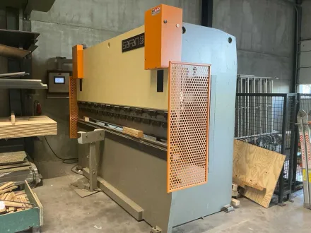 Safan 80 3100 CNC-Pressbremse – RESALE