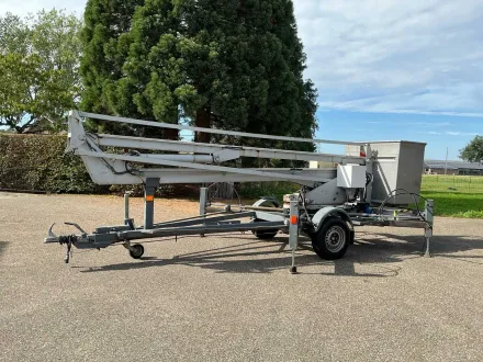 1982 Venroy Custer R170-11 Rambler Anhänger Boom Lift / Mobile Boom Lift – RESALE