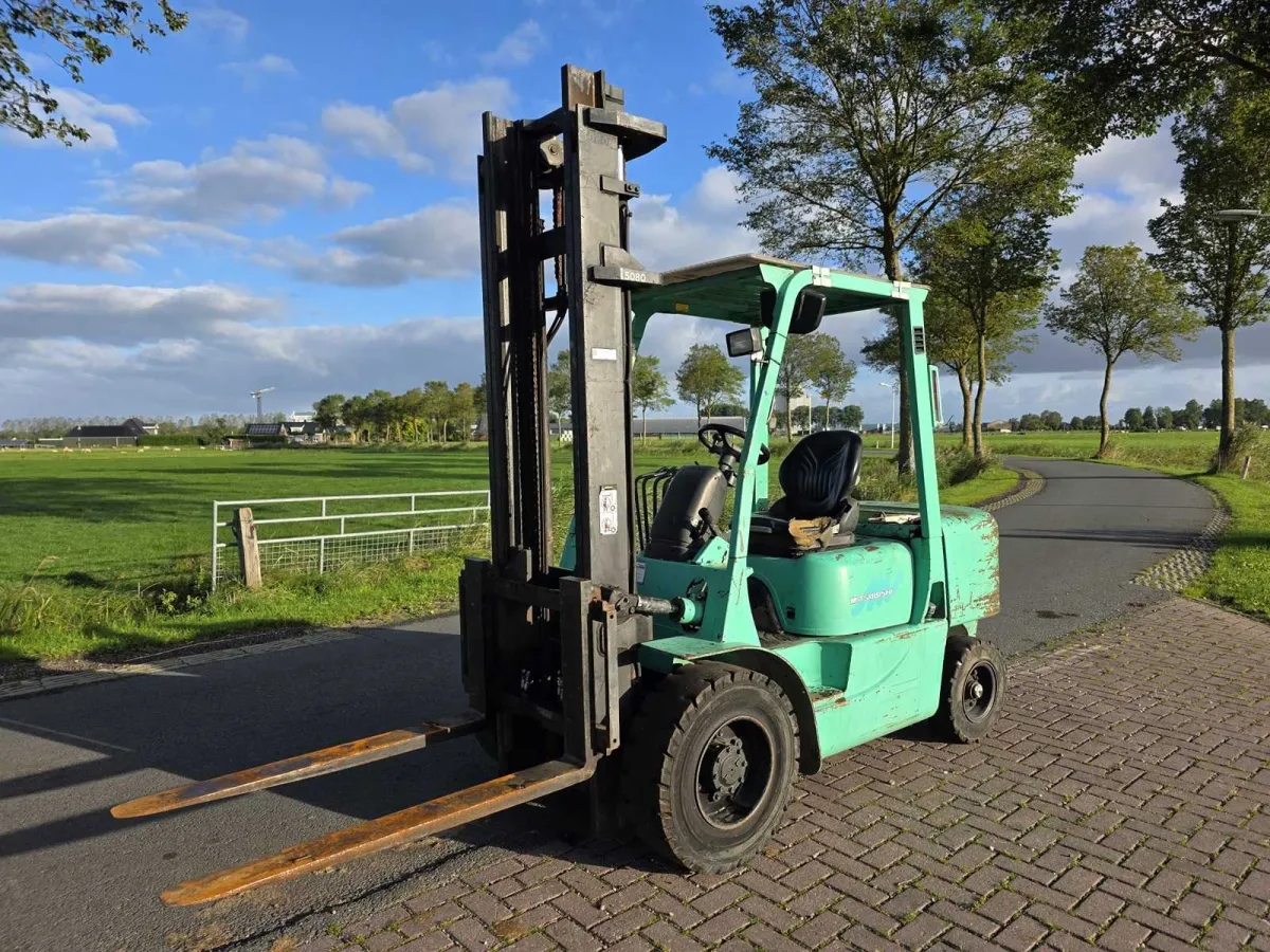 2000 Mitsubishi FD30K Gabelstapler