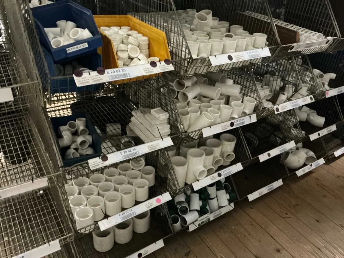 große Ladung PVC-Kupplungen