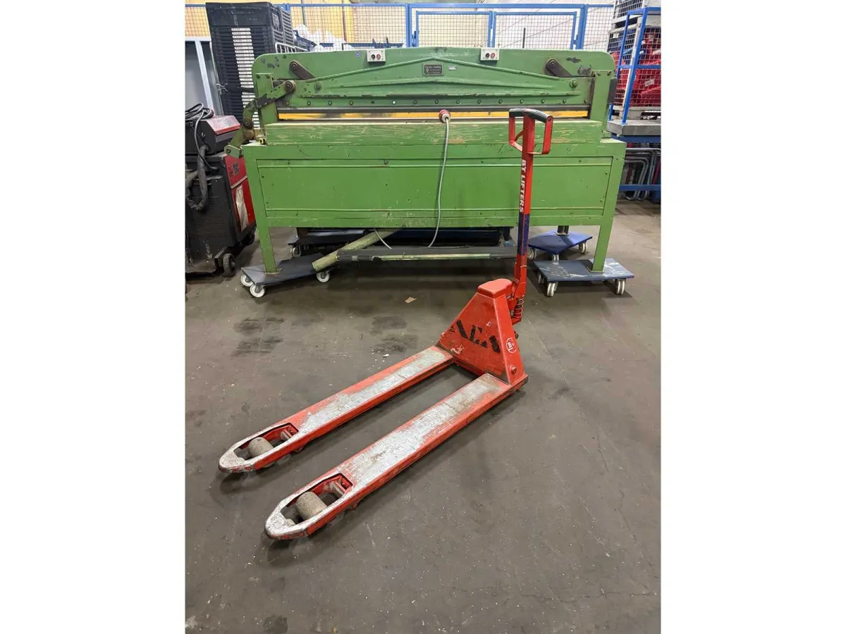 BT LIFTERS - Hydraulischer Handgabelhubwagen