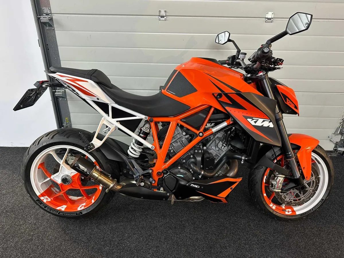 2014 KTM 1290 SuperDuke R Motorrad