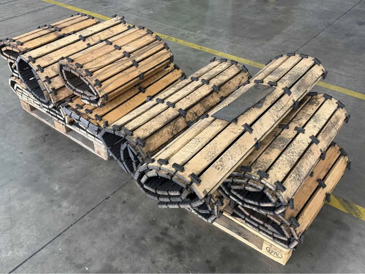 13 Holz-Lamellenabdeckungen