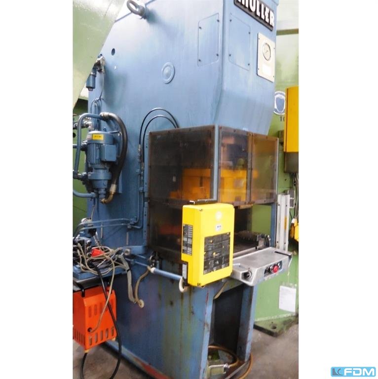 MUELLER CD 63.12.45 hydraulische Einständer (zieh) presse