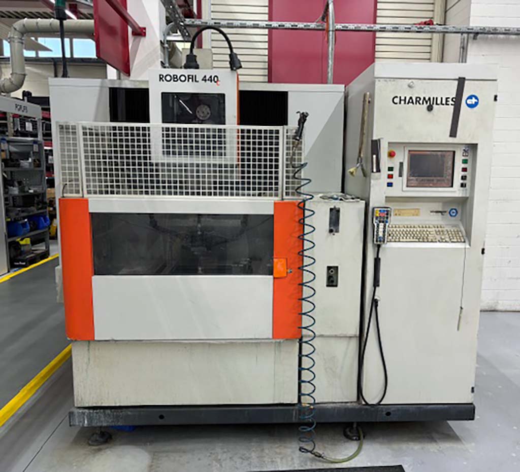 Charmilles Technologies ROBOFIL 440-cc CNC Drahterodiermaschine